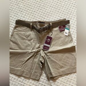 Lee Platinum Label Classic Fit At The Waist Walking Shorts Size 16 NWT